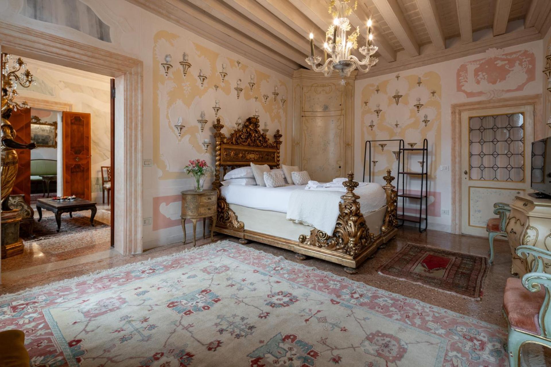 Ca-nova Venecia